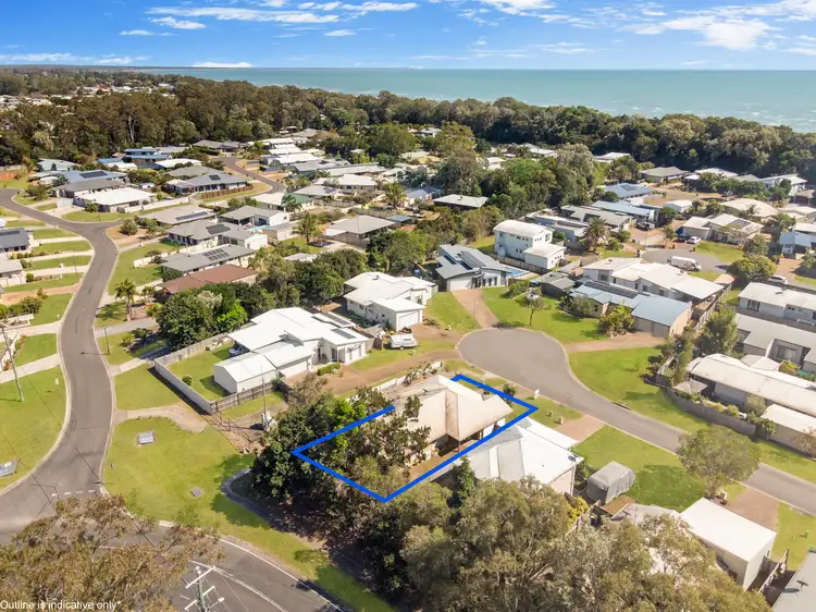 28 Wave Court, Toogoom QLD 4655