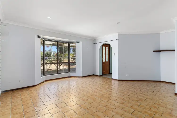 Fourth view of Homely house listing, 3 Niagara Place, Greenfields WA 6210
