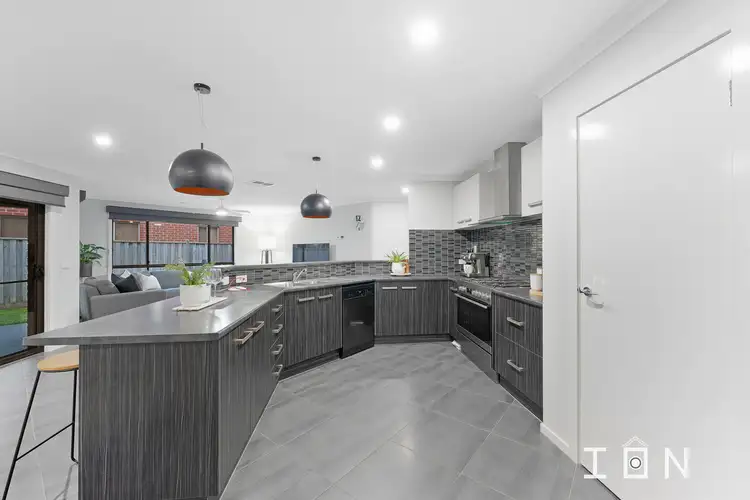 Fifth view of Homely house listing, 37 Dan Morgan Drive, Cranbourne East VIC 3977