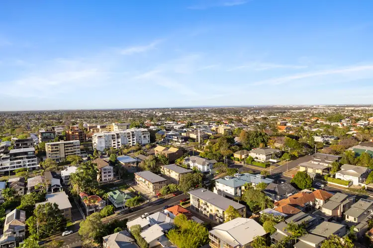 Third view of Homely house listing, 10 Lisson Grove, Wooloowin QLD 4030