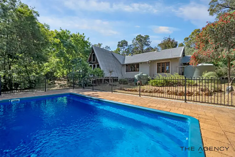 1995 Coolgardie Street, Mundaring WA 6073