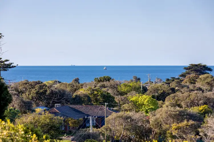 20 Roberts Street, Rye VIC 3941