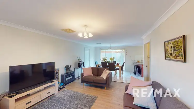 Second view of Homely unit listing, 2/9 Cooba Place, Estella NSW 2650