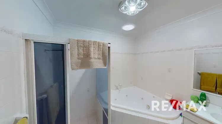 Sixth view of Homely unit listing, 2/9 Cooba Place, Estella NSW 2650