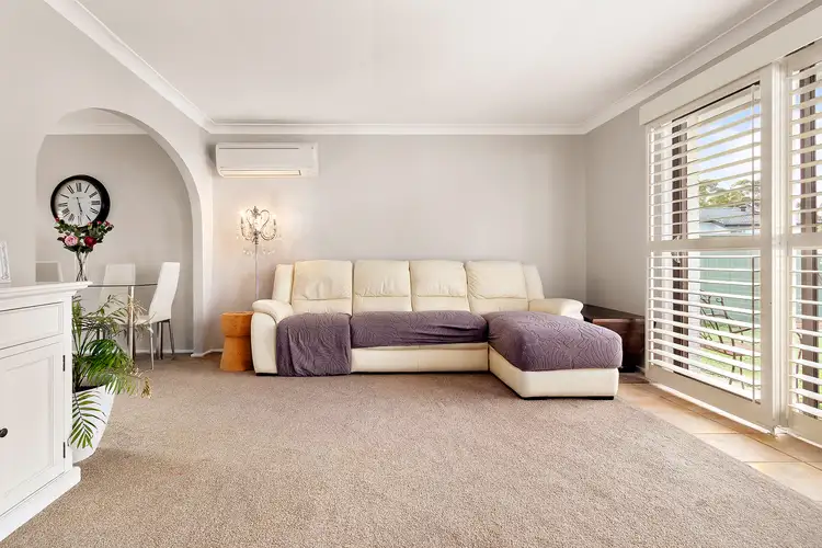 Second view of Homely house listing, 5 Winford Place, Macquarie Hills NSW 2285