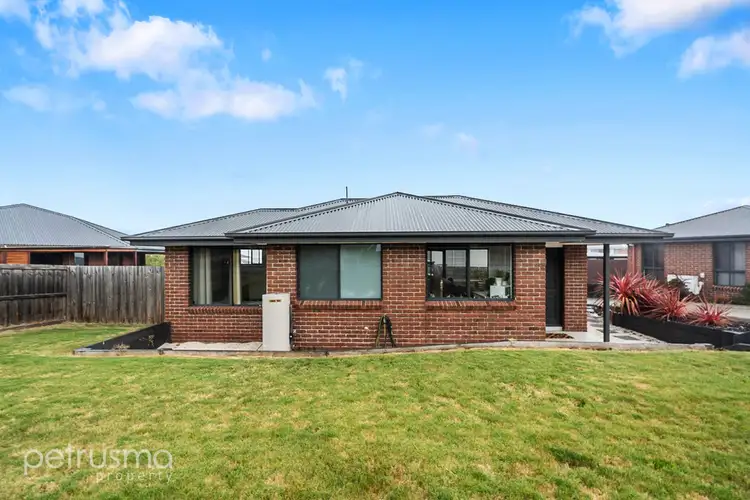 2/21 Vasili Court, Oakdowns TAS 7019