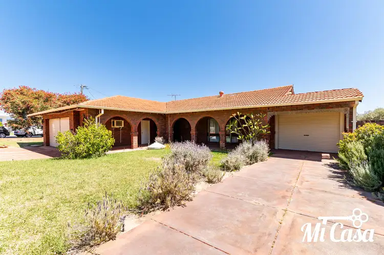 1 Huntly Court, Duncraig WA 6023