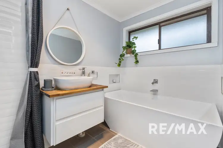 Sixth view of Homely house listing, 8 Quail Street, Mount Austin NSW 2650