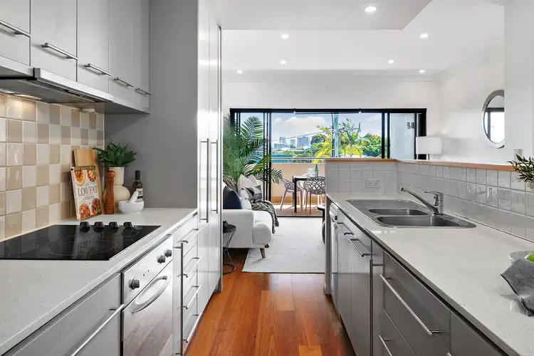 Fourth view of Homely unit listing, 4/5 Wambool Street, Bulimba QLD 4171