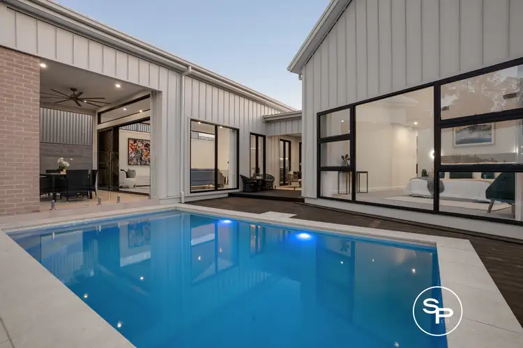 2 Hughes Avenue, Harrington Park NSW 2567