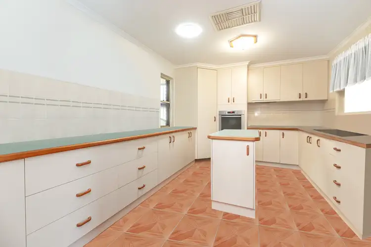 Second view of Homely house listing, 6 Carpentaria Close, Clinton QLD 4680