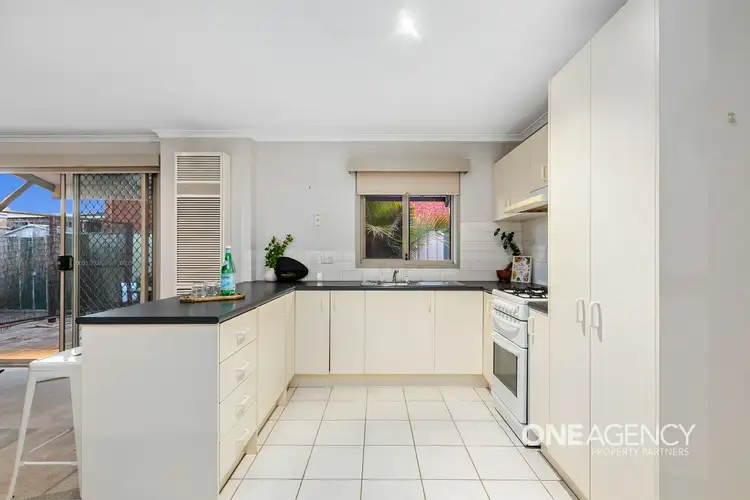 Fifth view of Homely unit listing, 1 Kim Court, Seabrook VIC 3028