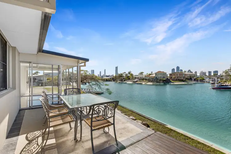 15 Monte Vista Court, Broadbeach Waters QLD 4218
