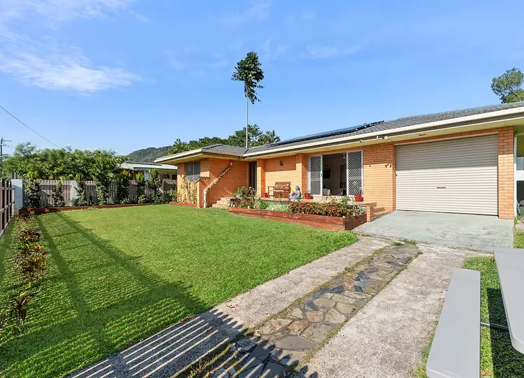 103-105 McManus Street, Whitfield QLD 4870