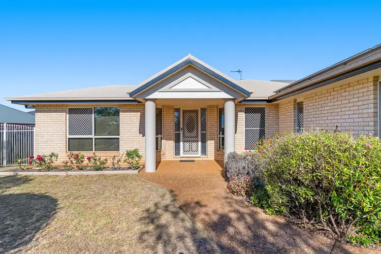 4 La Vista Court, Middle Ridge QLD 4350