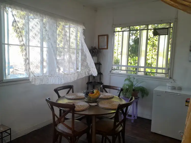 38 Thomasson Street, Park Avenue QLD 4701