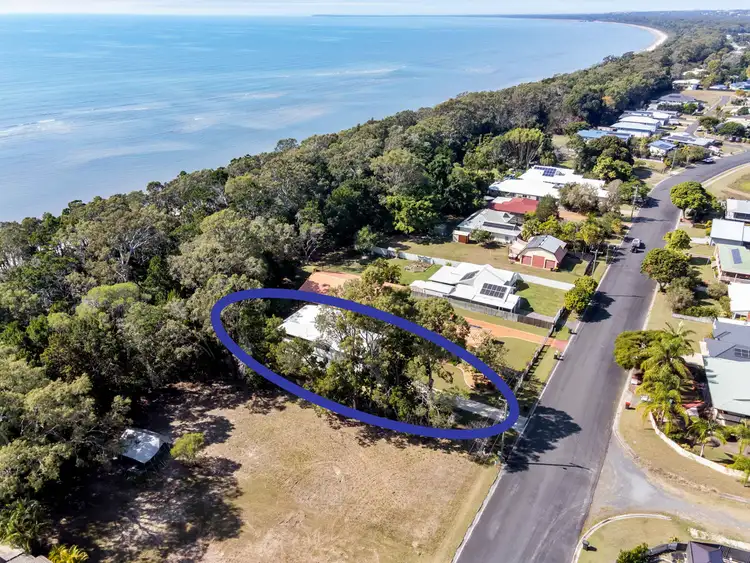 160 Kingfisher Parade, Toogoom QLD 4655