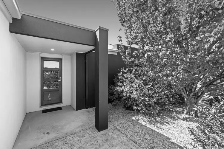 2 Simmons Court, Sale VIC 3850
