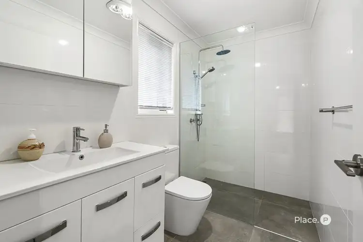 Fifth view of Homely house listing, 3 Yellowstone Place, Parkinson QLD 4115