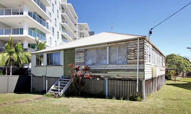 25 Marine Parade, Redcliffe QLD 4020