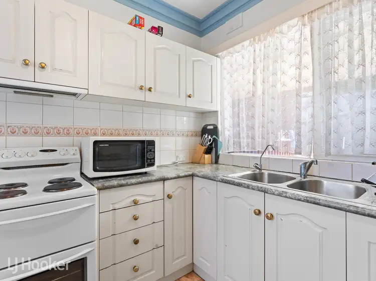 Fifth view of Homely house listing, 4 Avenue Road, Paradise SA 5075