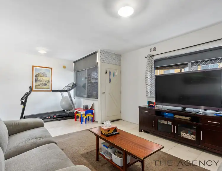 Fifth view of Homely house listing, 5 Upton Place, Langford WA 6147