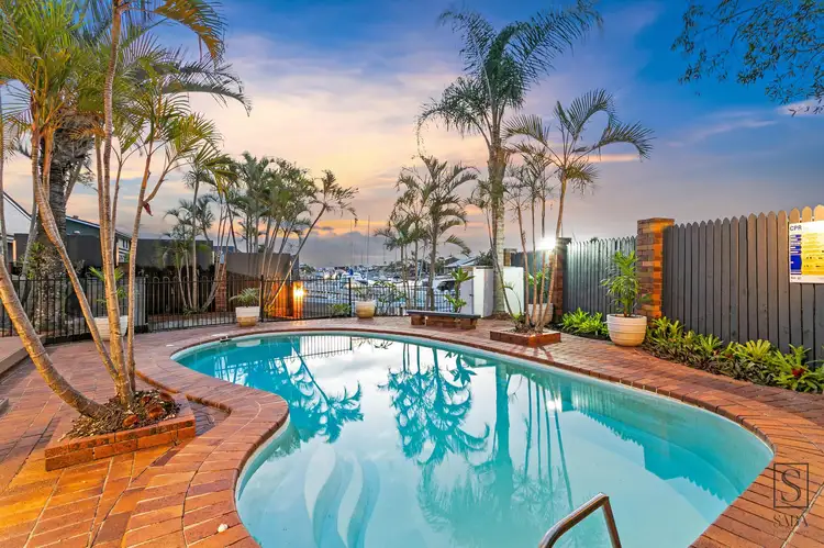 1 Courageous Court, Newport QLD 4020