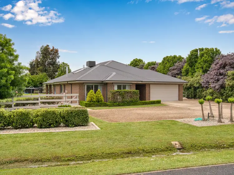 Second view of Homely house listing, 6 Pin Oak Drive, Wangaratta VIC 3677