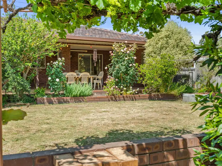 28 Brooks Street, Kalamunda WA 6076