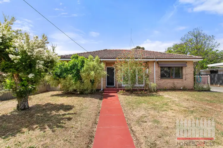 93 West Road, Bassendean WA 6054