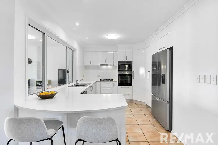 Second view of Homely house listing, 7 Chantilly Street, Urangan QLD 4655