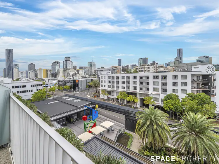 Fifth view of Homely apartment listing, 819/477 Boundary Street, Spring Hill QLD 4000