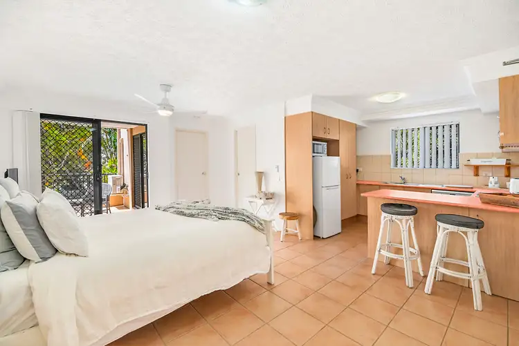4/47 Bayview Street, Runaway Bay QLD 4216