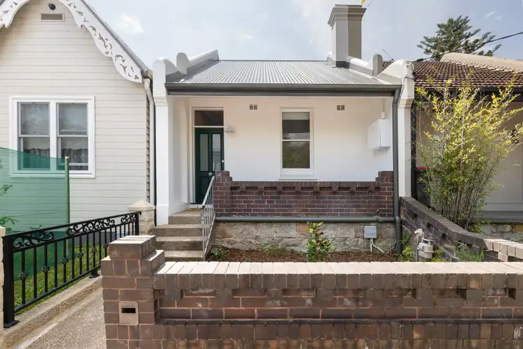 12 Hobbs Street, Lewisham NSW 2049