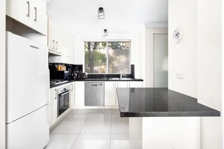 Third view of Homely apartment listing, 2/10 Richmond Avenue, Dee Why NSW 2099