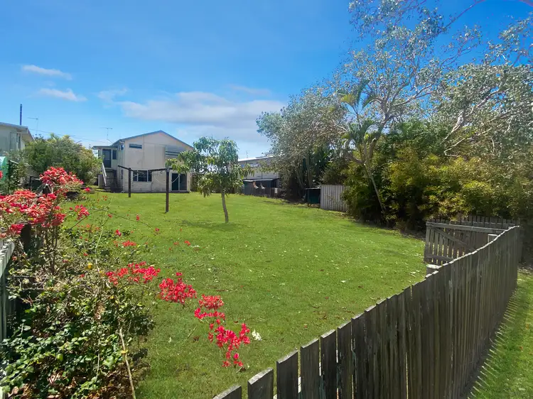 15 Melaleuca Street, Cooee Bay QLD 4703