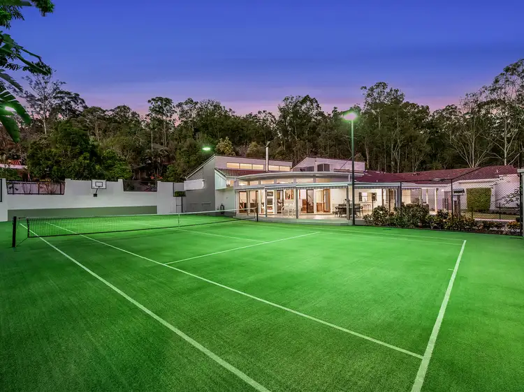 146 Fleming Road, Chapel Hill QLD 4069