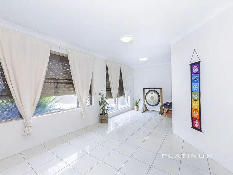 Fifth view of Homely house listing, 8 Camfield Place, Beldon WA 6027