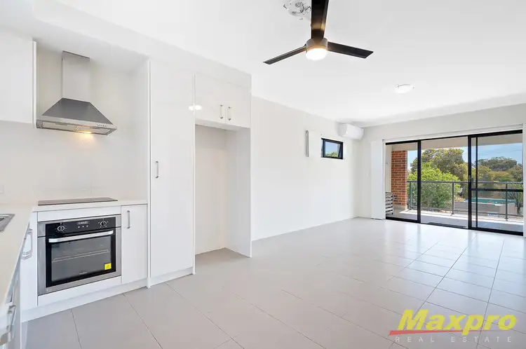 Fifth view of Homely apartment listing, 2/4 Kennerly Street, Cloverdale WA 6105