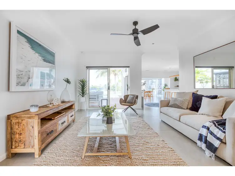 18 Hume Parade
