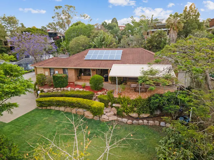 6 Mitchell Court, Mount Ommaney QLD 4074