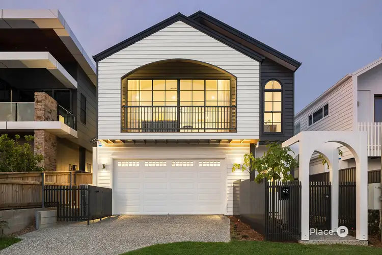42 Brisbane Avenue, Camp Hill QLD 4152