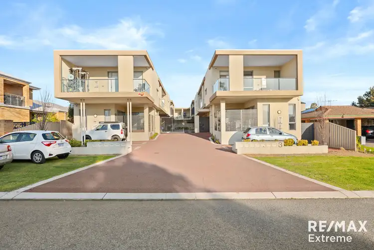 8/3 Oak Street, Cannington WA 6107