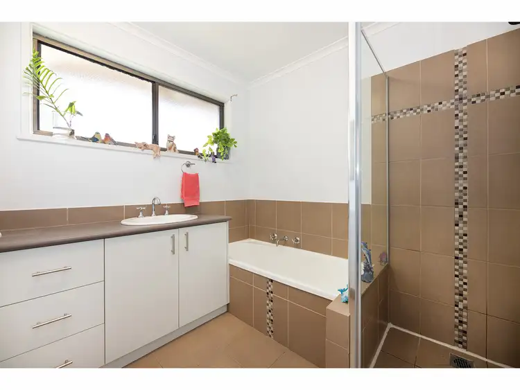 Seventh view of Homely unit listing, 1/11 Wodonga Street, Wodonga VIC 3690