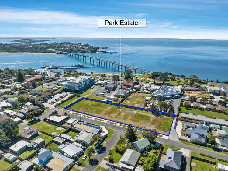 8 Mary Grove, San Remo VIC 3925