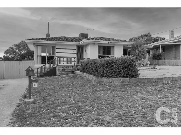 11 Steward Way, Orelia WA 6167