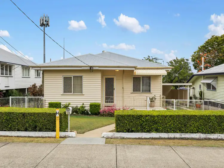 128 Glebe Road, Booval QLD 4304