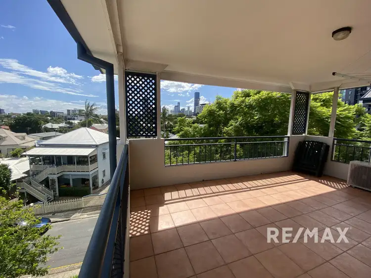 21/239 Shafston Avenue, Kangaroo Point QLD 4169