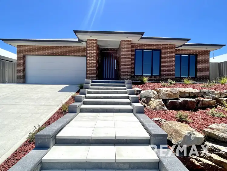 5 The Peaks Terrace, Gobbagombalin NSW 2650
