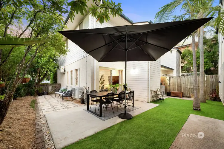 2/10 Carson Street, Moorooka QLD 4105